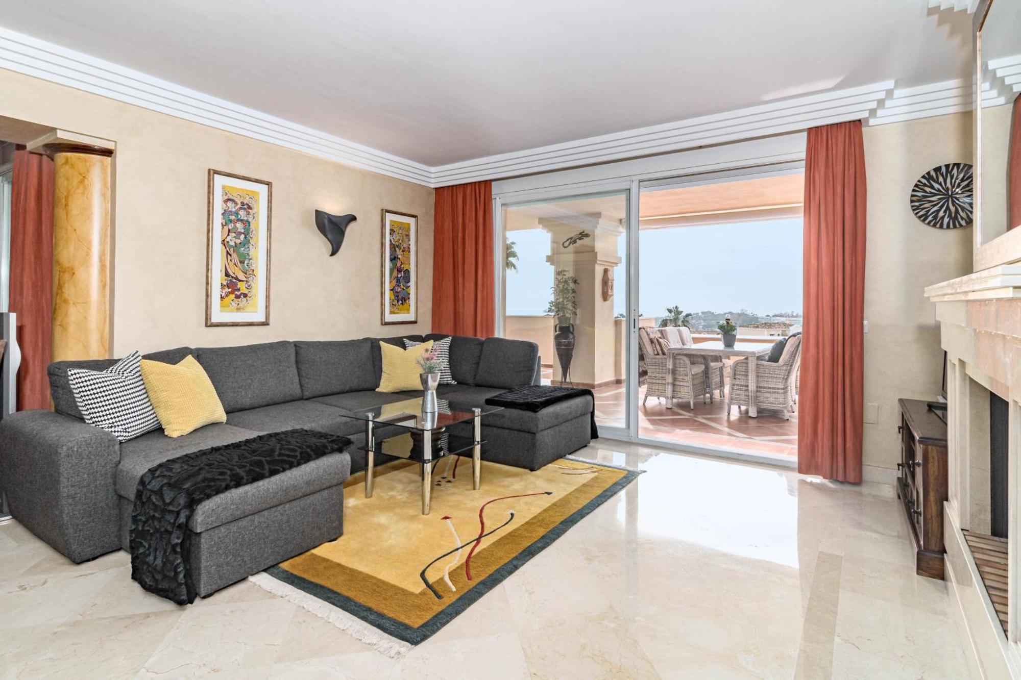 Albatross Hill 6-1b Apartment *