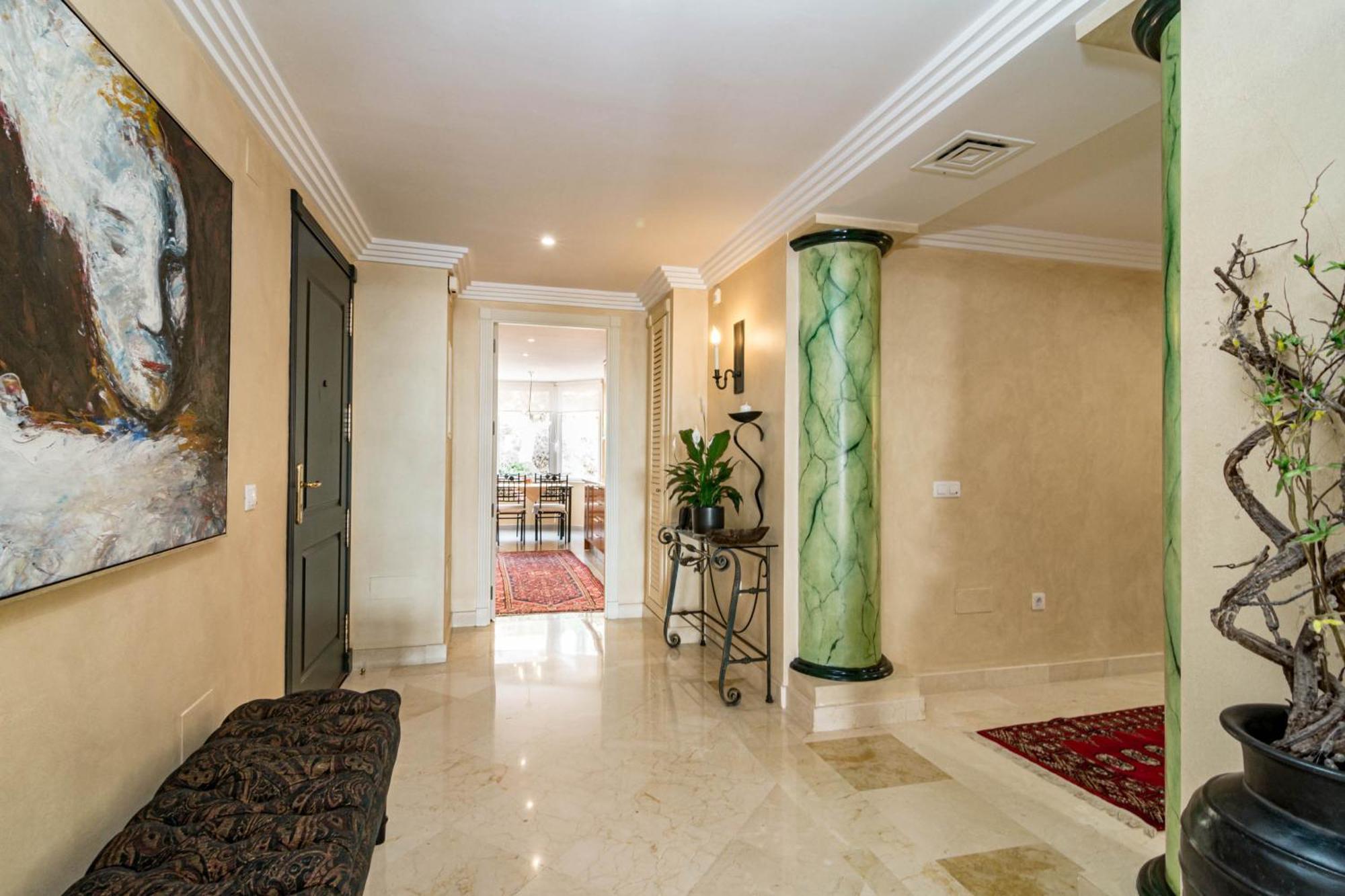 Apartment Albatross Hill 6-1b Marbella