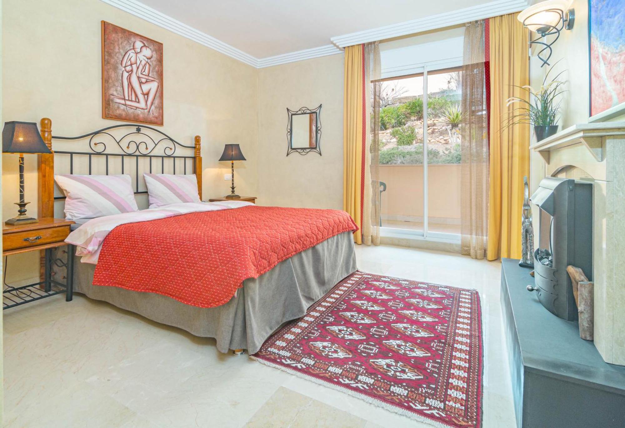 Albatross Hill 6-1b Apartment